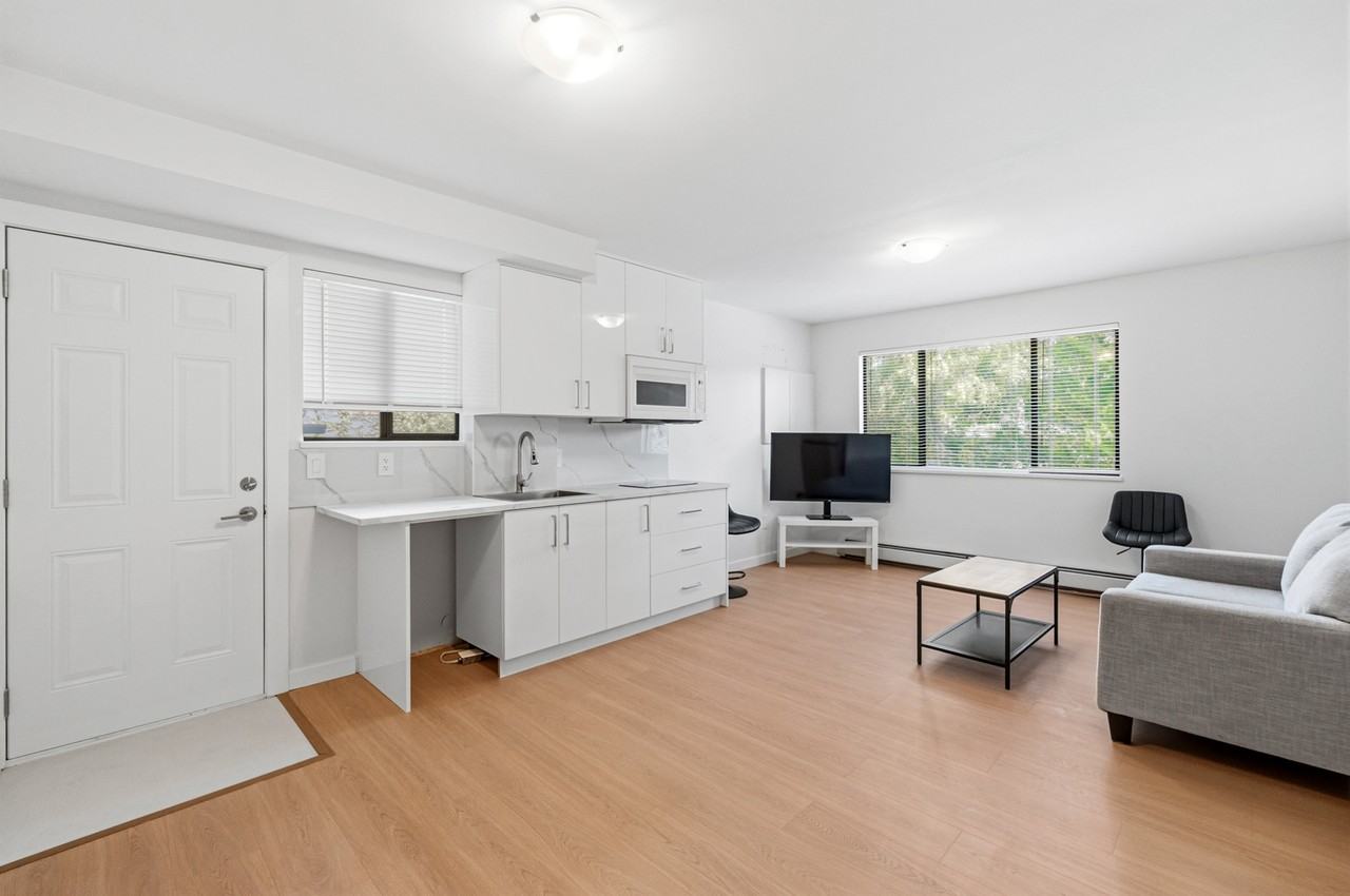 3507 Saint Andrews Avenue - Photo 2 of 9