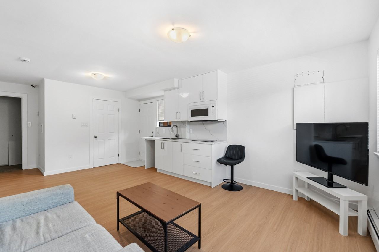 3507 Saint Andrews Avenue - Photo 4 of 9