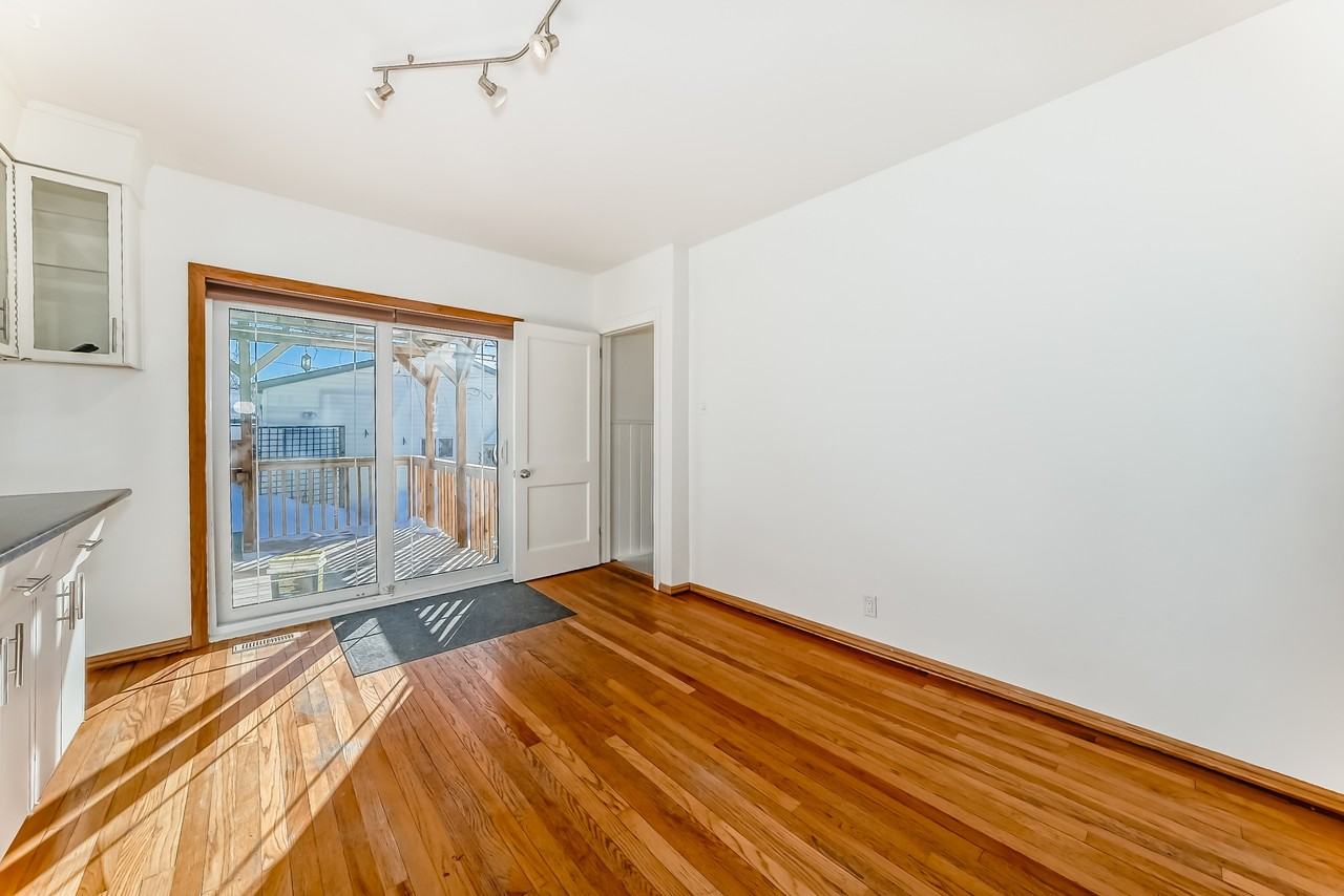 188 Leila Ave - Photo 2 of 16