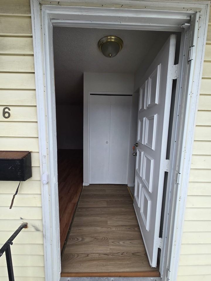 136 Pinehill Rd Ne - Photo 2 of 27