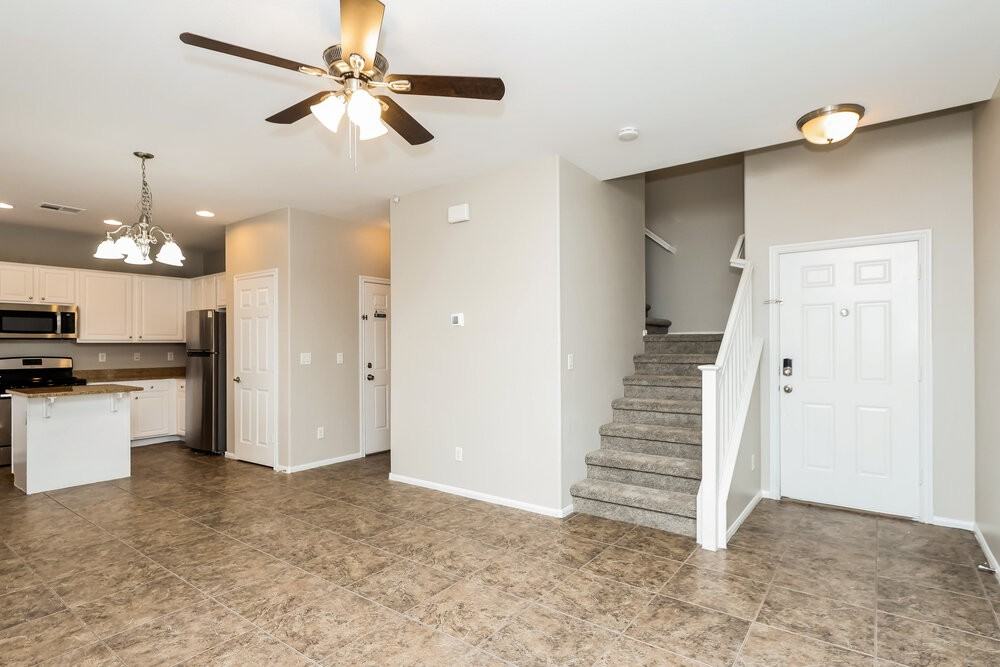 604 Sumatra Pl - Photo 6 of 17