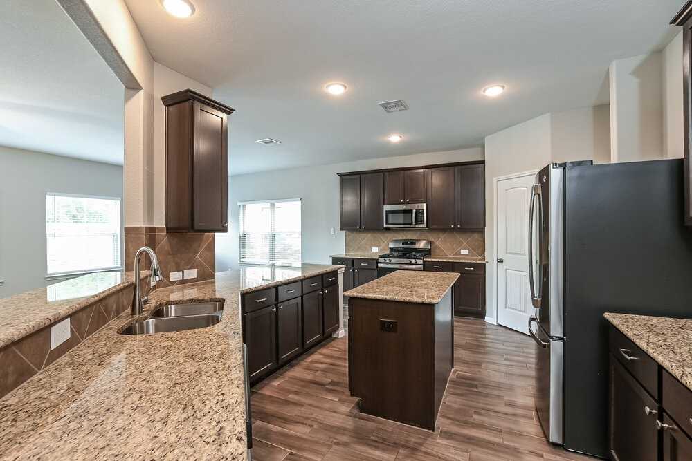 5111 Gulf Stream Ln - Photo 6 of 17