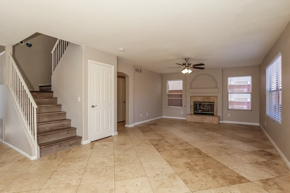 2401 N 125th Dr - Photo 4 of 20