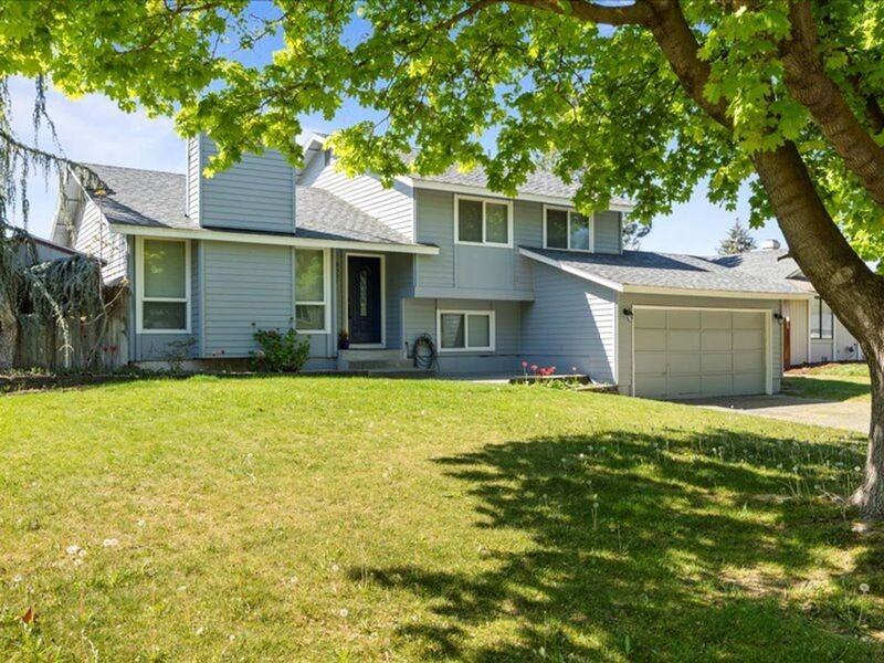 8307 W Grand Ronde Pl - Photo 3 of 34