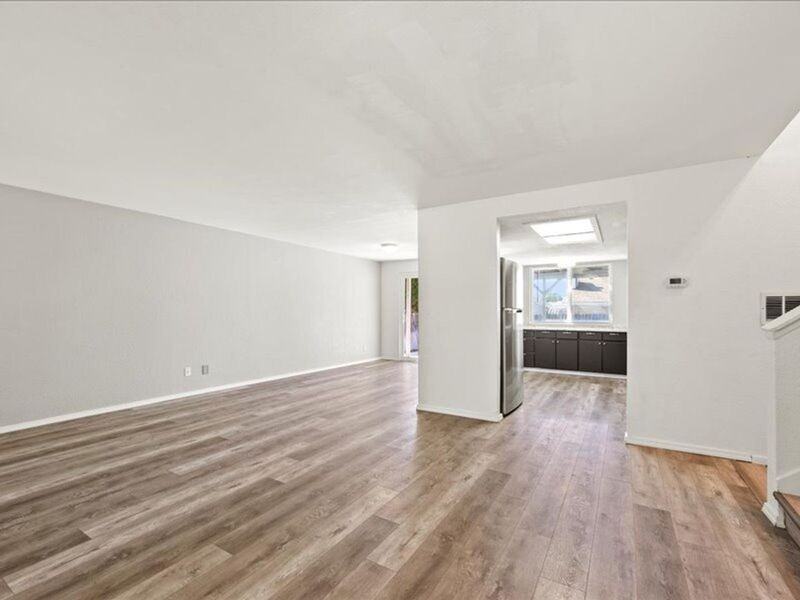 8307 W Grand Ronde Pl - Photo 7 of 34