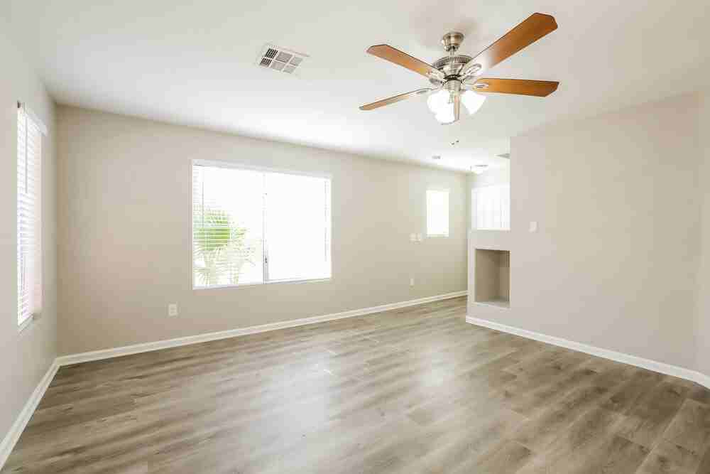 63 Belle Maison Ave - Photo 4 of 17