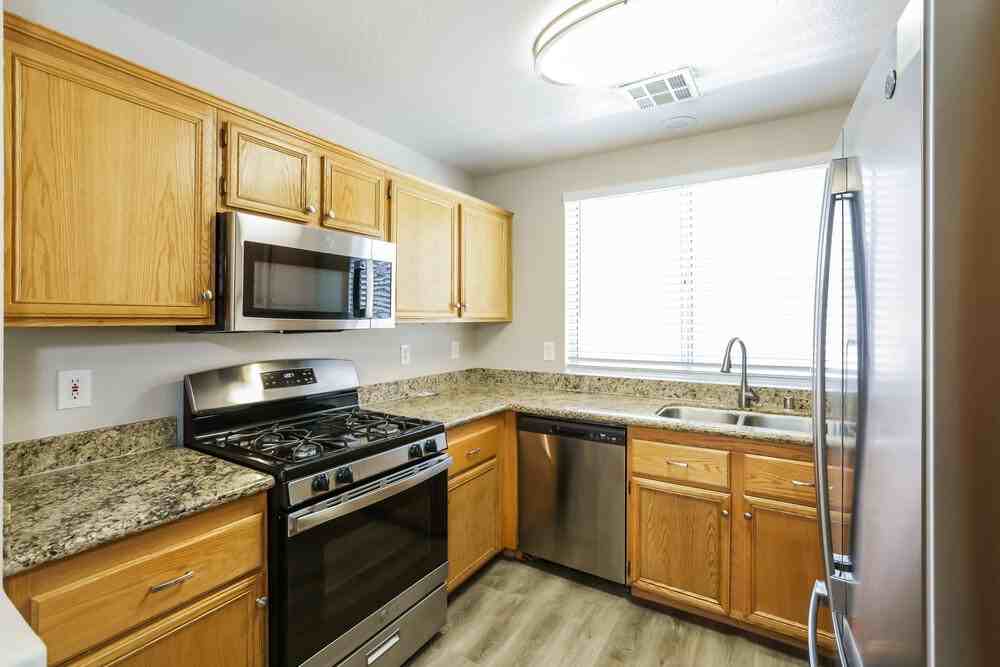 63 Belle Maison Ave - Photo 7 of 17