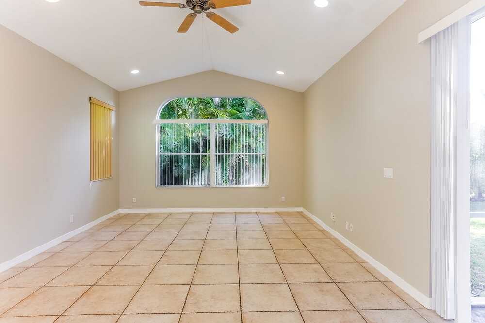 12020 Glenmore Dr - Photo 6 of 19