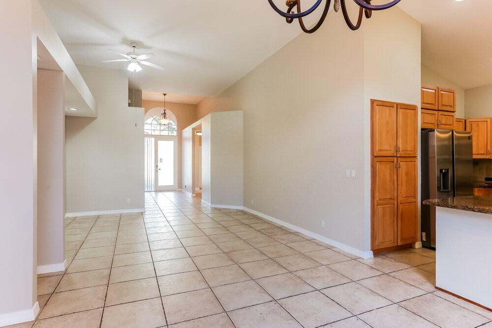 12020 Glenmore Dr - Photo 7 of 19