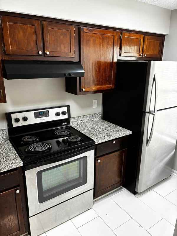 5640 Ansley St - Photo 6 of 17