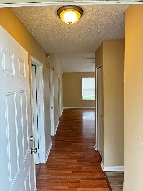 10706 Meadow Lea Dr - Photo 3 of 15