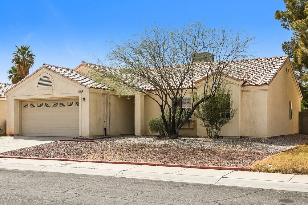 4705 Wild Oak Way - Photo 3 of 16