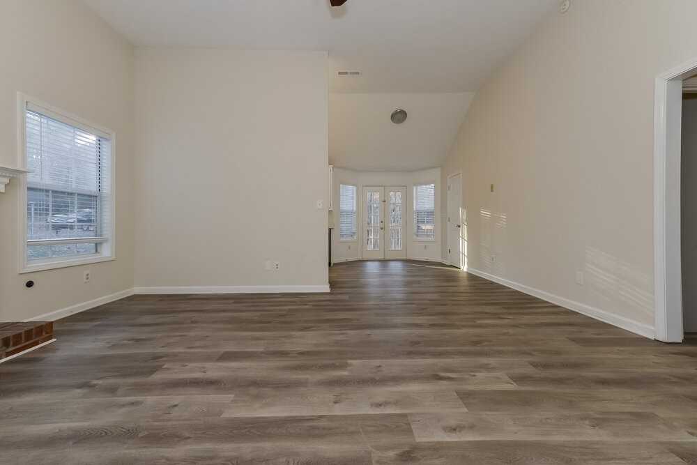 357 Chase Marion Way - Photo 5 of 17