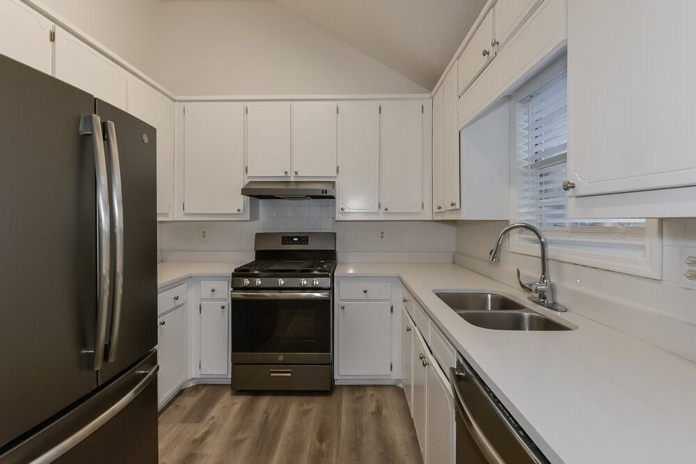 357 Chase Marion Way - Photo 7 of 17