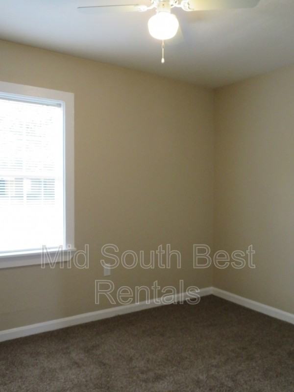 2804 Southmeade Ave - Photo 5 of 8