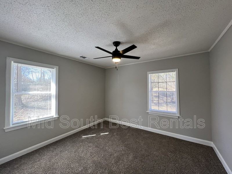 3032 Mccool Ave - Photo 7 of 15