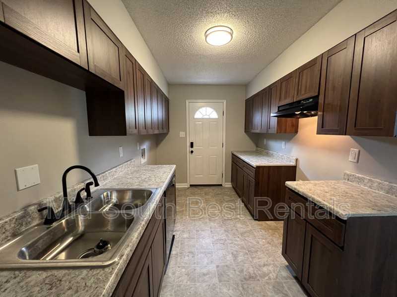 48 Bonita Dr - Photo 3 of 14