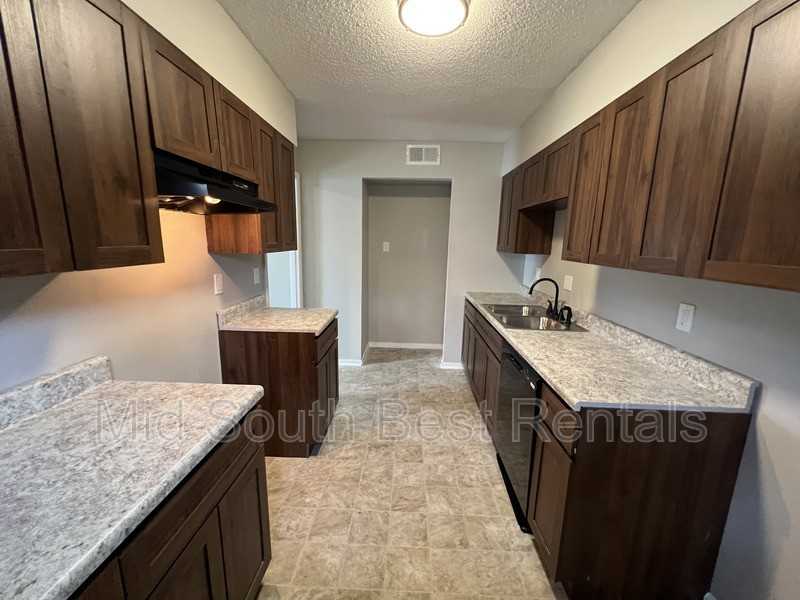 48 Bonita Dr - Photo 4 of 14