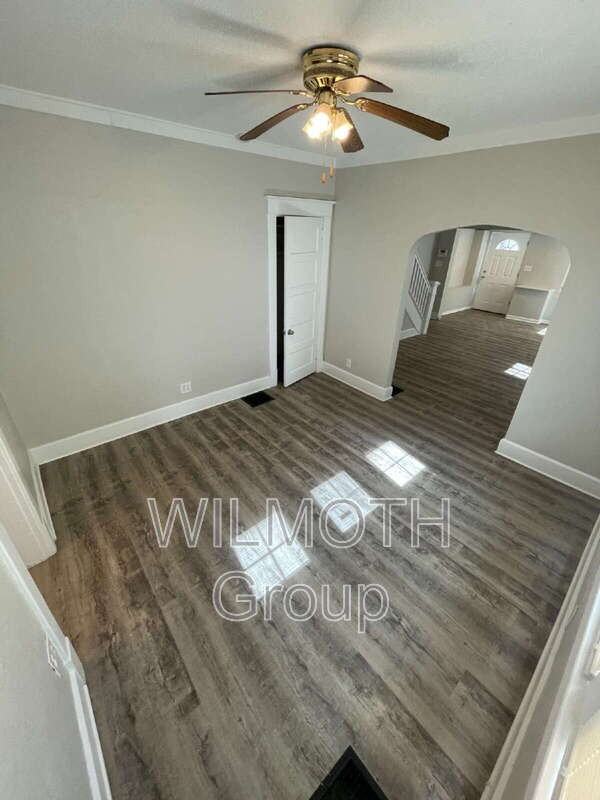 324 N Linwood Ave #1 - Photo 7 of 19