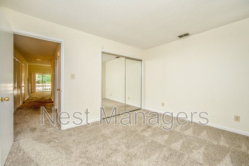 503 Cypress Trace Dr - Photo 4 of 31