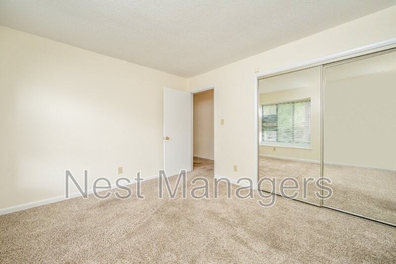 503 Cypress Trace Dr - Photo 5 of 31