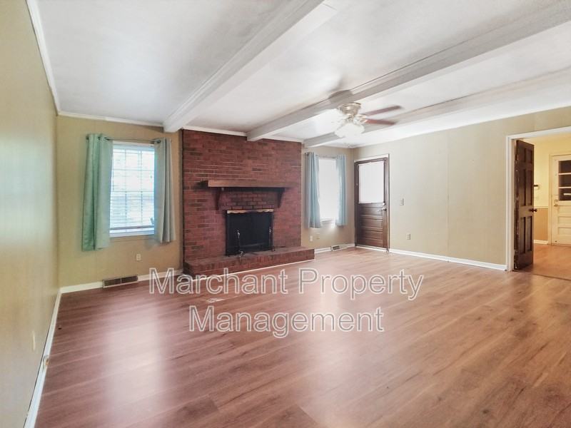 303 Tumbleweed Ter - Photo 6 of 33