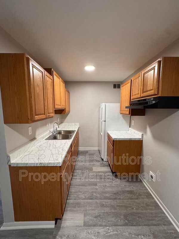 2011 Heritage Dr #10 - Photo 2 of 10