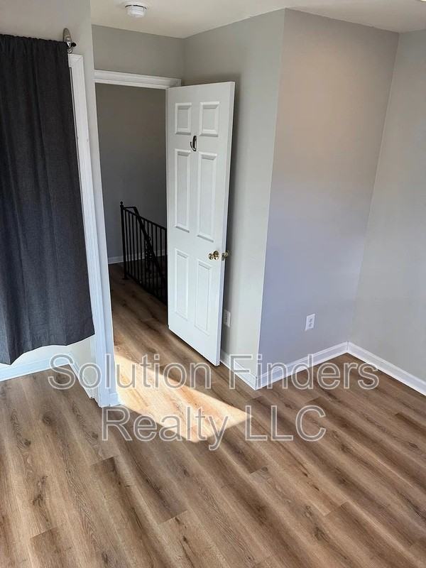 1701 Olive St - Photo 7 of 10