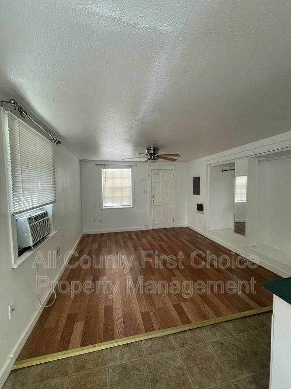 1225 1/2 11th St N - Photo 3 of 7