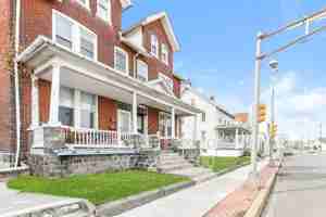 featured image of 340 W Broad St