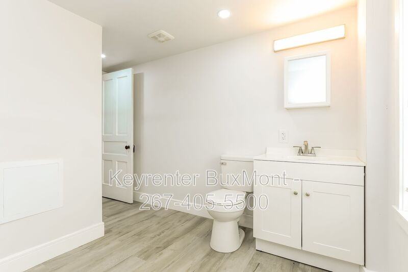 340 W Broad St - Photo 7 of 17