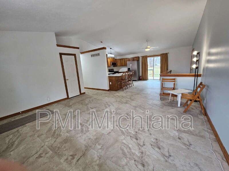 56430 Hoosier Ave - Photo 6 of 25