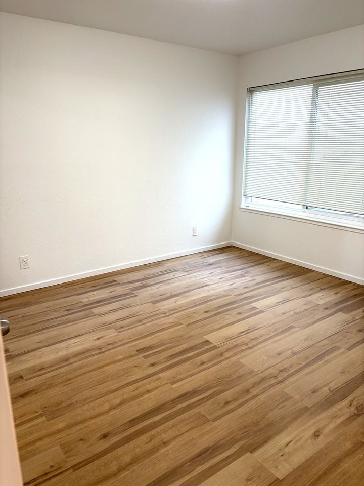 400 25th Avenue #1 - Photo 5 of 9