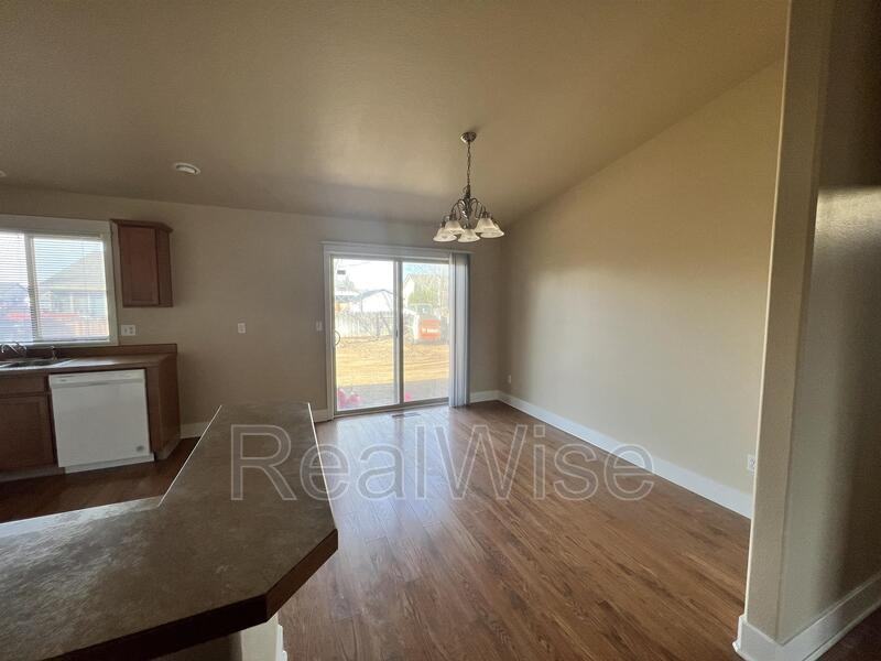 2521 Nw 13th St - Photo 5 of 16