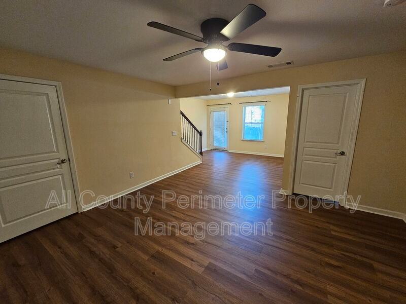 1597 Trailview Way Ne - Photo 3 of 18