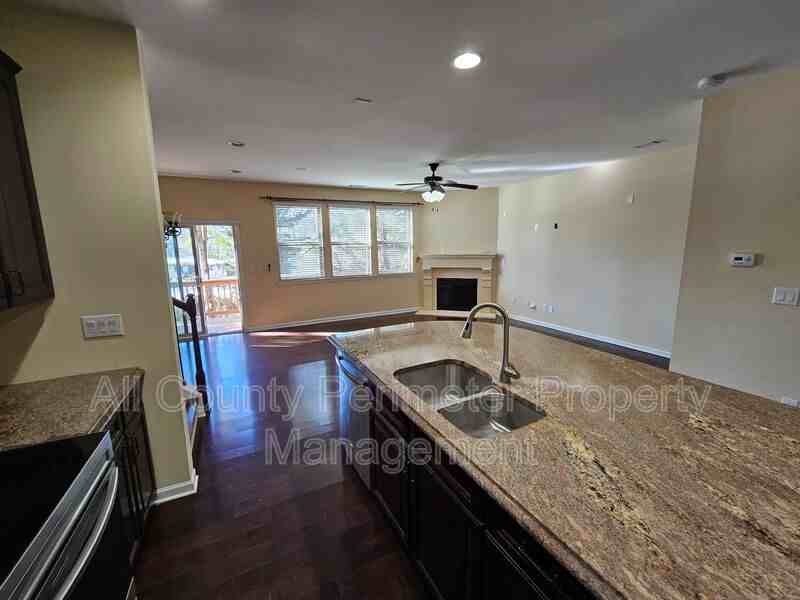 1597 Trailview Way Ne - Photo 6 of 18