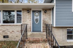 featured image of 1224 W Roslyn Rd