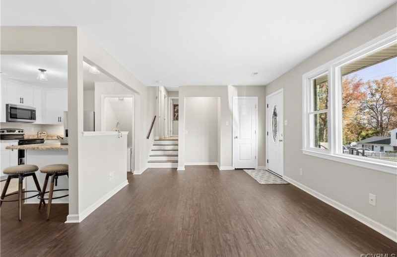 1224 W Roslyn Rd - Photo 4 of 21