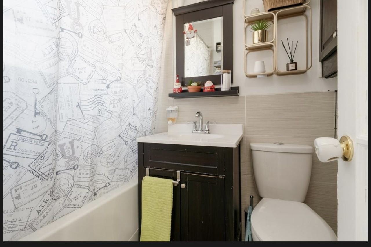 7105 Av Léonard-De Vinci - Photo 2 of 6