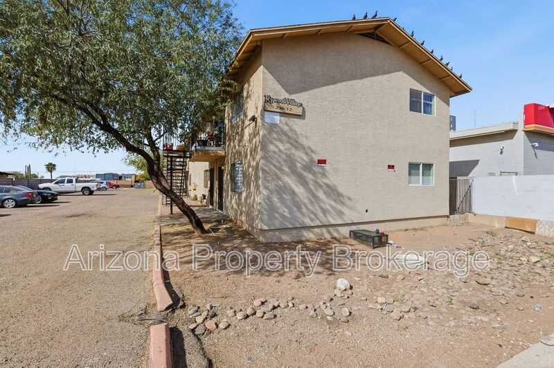 21632 N 23rd Ave #1 - Photo 2 of 12