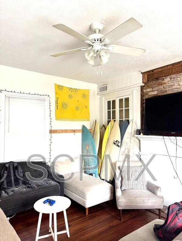 38 Bull St #D - Photo 6 of 7