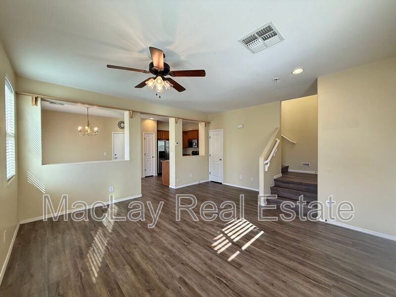 1727 E Joseph Way - Photo 5 of 21