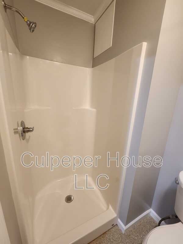 2854 W Sylvania Ave - Photo 6 of 8