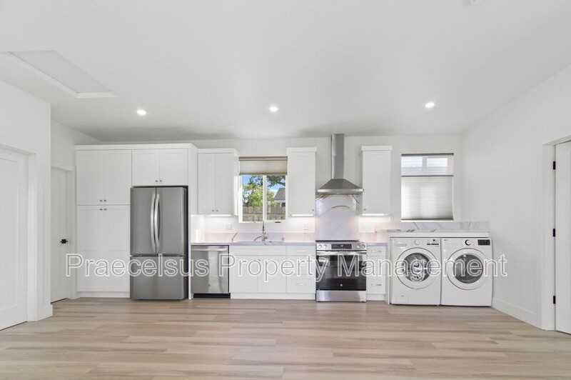 641 Del Mar Ave - Photo 3 of 24