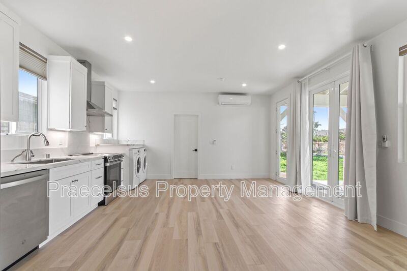 641 Del Mar Ave - Photo 5 of 24