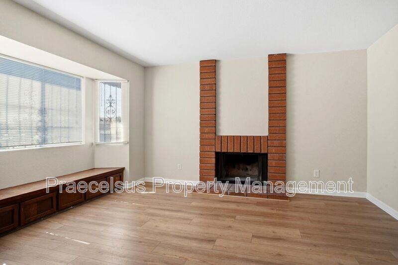 3408 Clavelita St - Photo 4 of 24