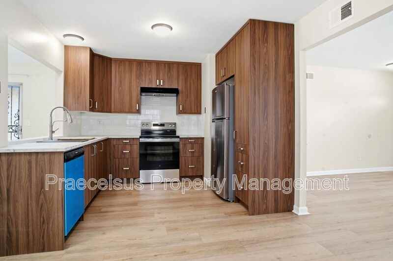 3408 Clavelita St - Photo 7 of 24