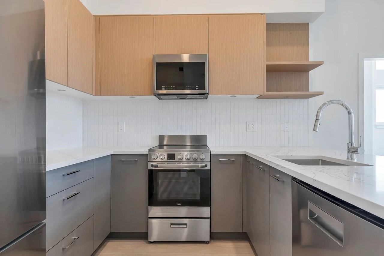 10777 138 Street #D177 - Photo 5 of 24