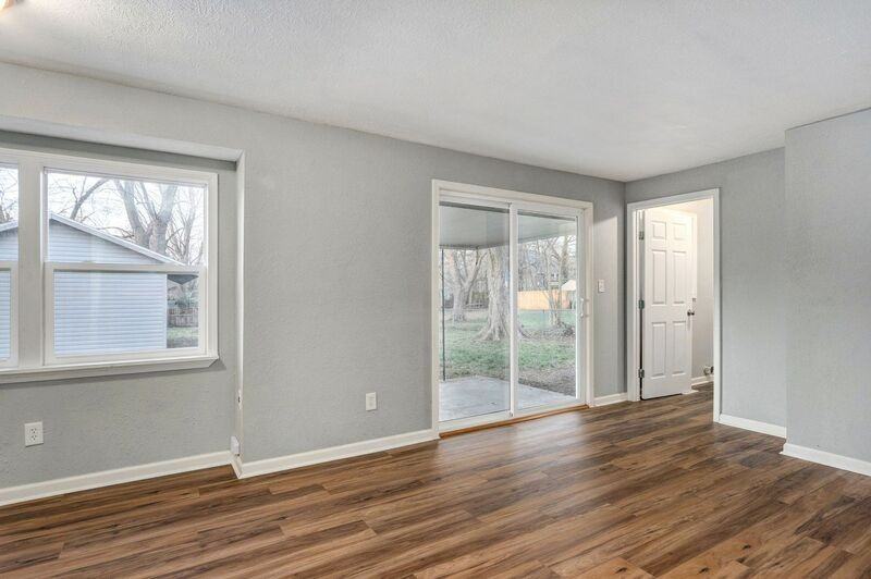 2843 E Monroe Ter - Photo 7 of 18