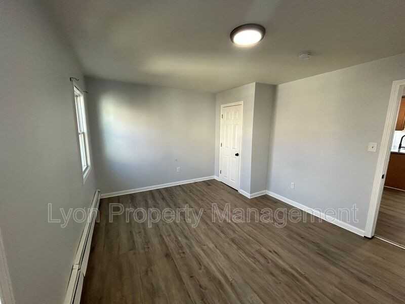 12 Clark Ct #2L - Photo 6 of 9